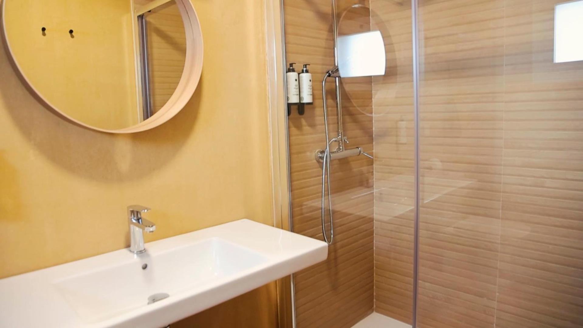 Hotel Los Alamos Boutique Plasencia Exteriör bild